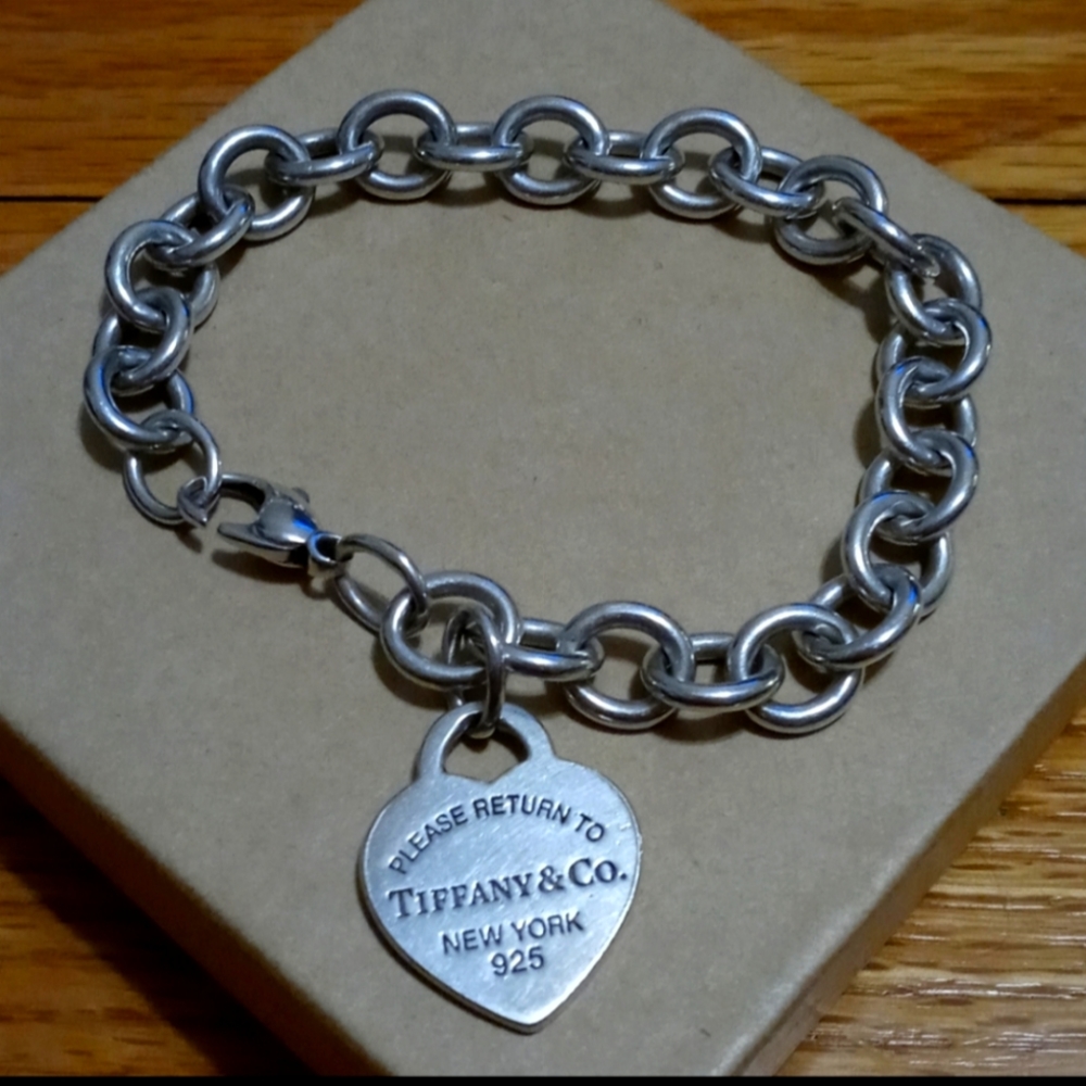 Tiffany necklace and bracelet